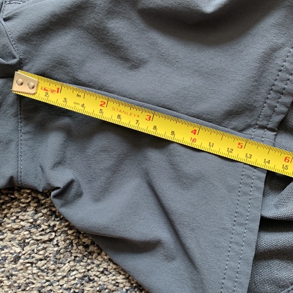LL Bean Stretch Explorer shorts size 6 - Picture 7 of 14